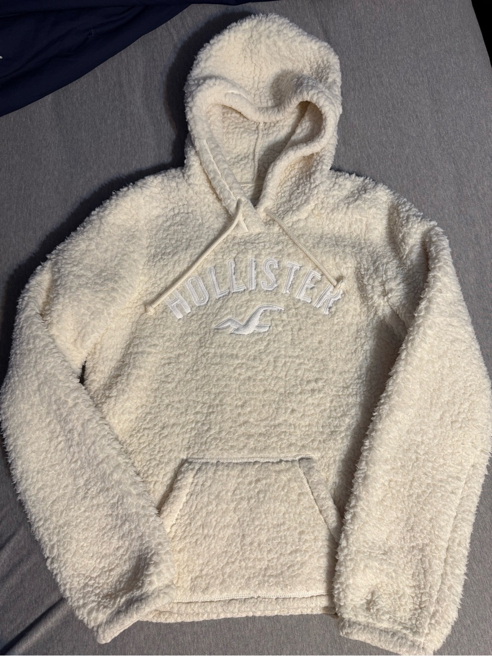 Hollister Cream Sherpa Pullover Hoodie Women